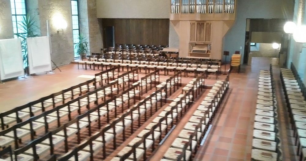 Bestuhlung-Kirche-GD-gross2.jpg